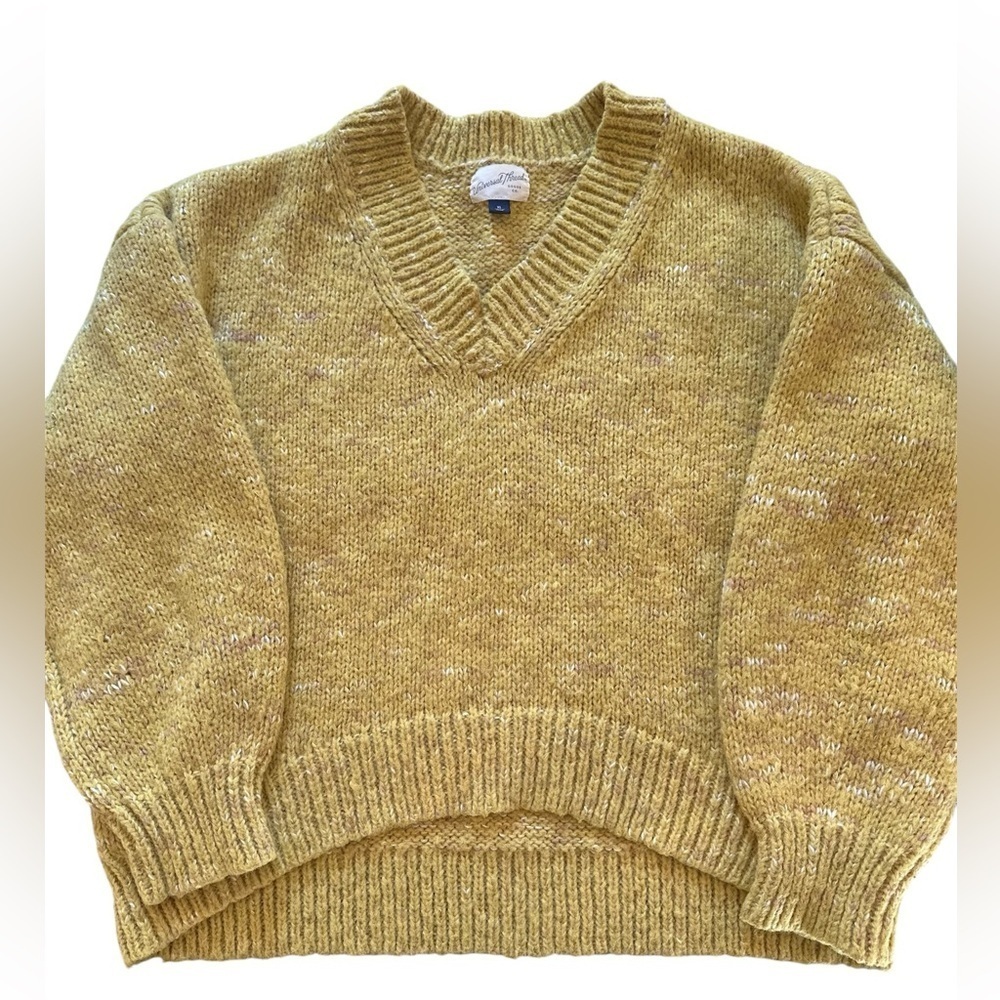 Universal Thread XL mustard yellow‎ v neck chunky cozy sweater